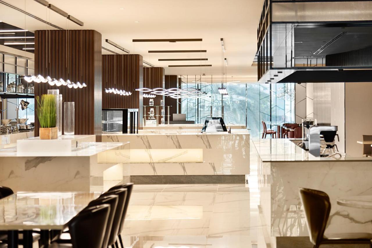 Asiana Grand Hotel Dubai Ngoại thất bức ảnh The lounge at the airport